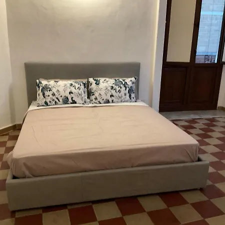 Casa Proserpina 別荘 カターニア